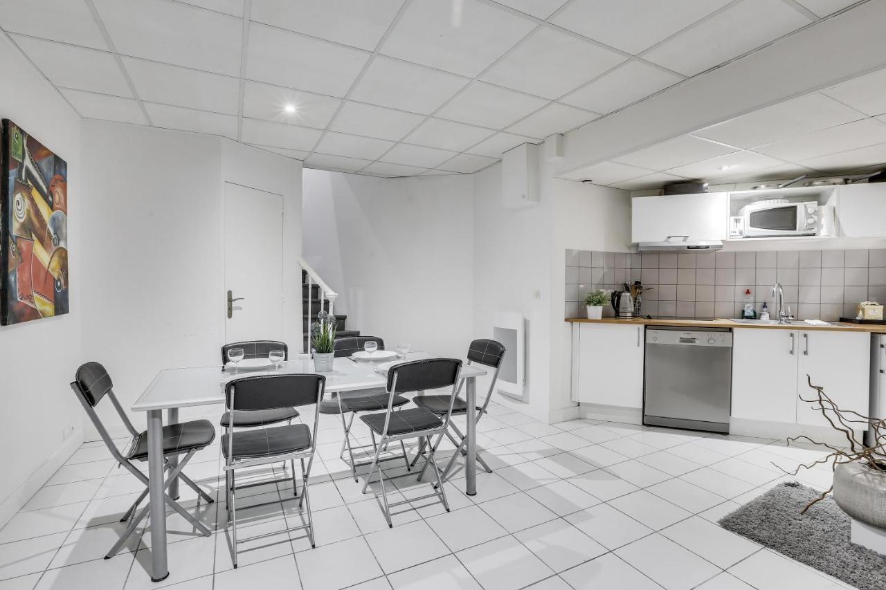 Triplex In Boulevard De Magenta By Guestready Lejlighed Paris Eksteriør billede