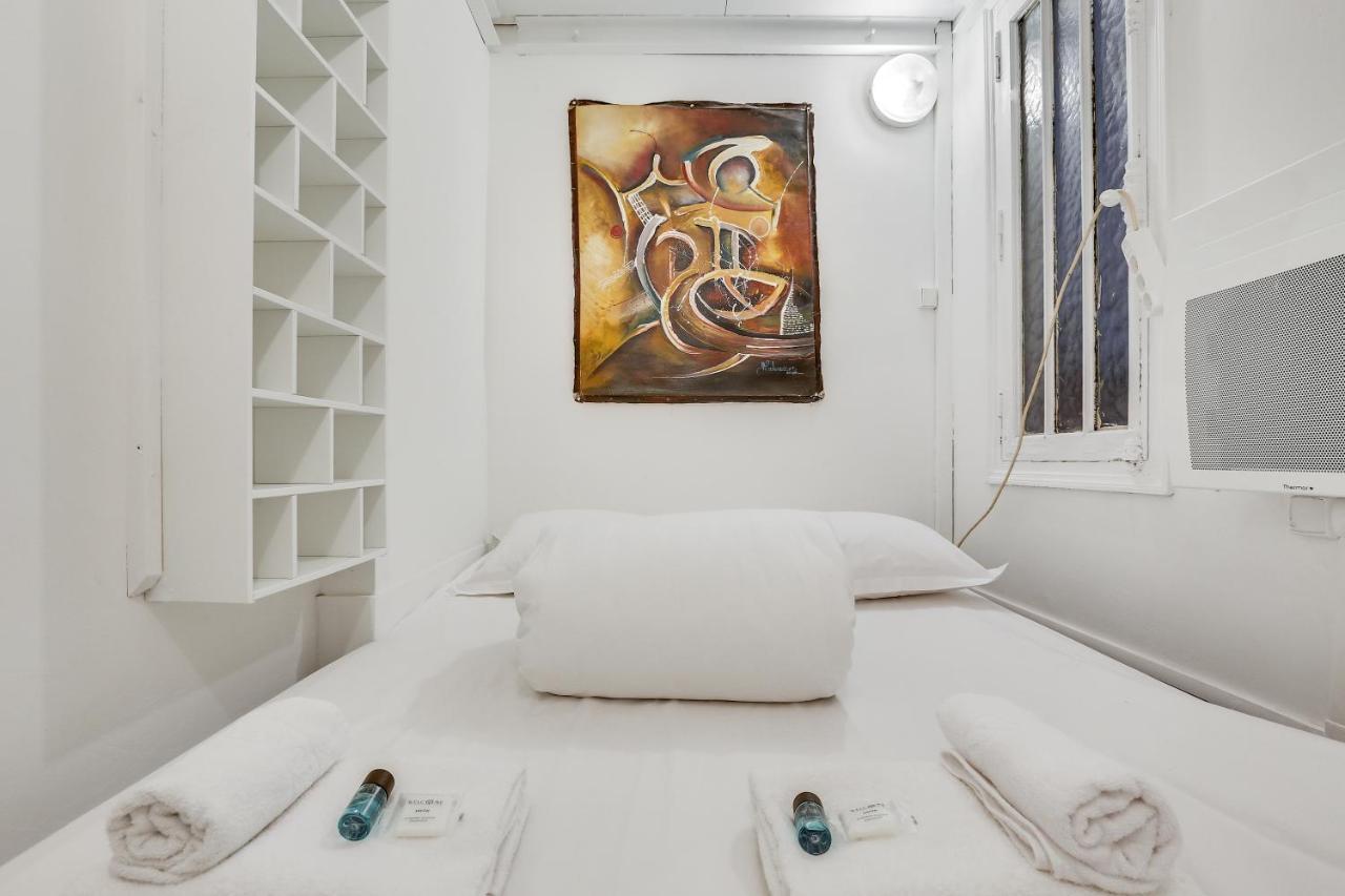 Triplex In Boulevard De Magenta By Guestready Lejlighed Paris Eksteriør billede