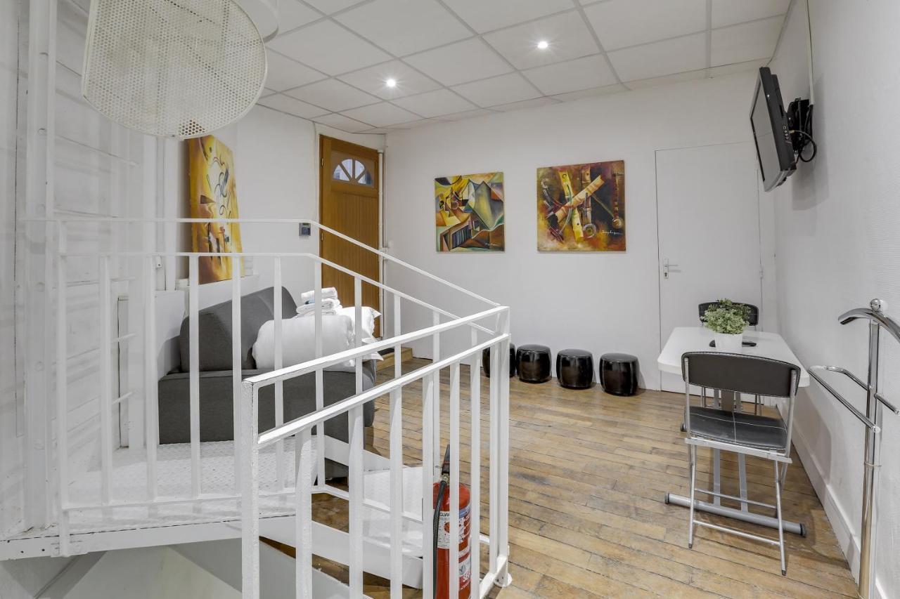 Triplex In Boulevard De Magenta By Guestready Lejlighed Paris Eksteriør billede