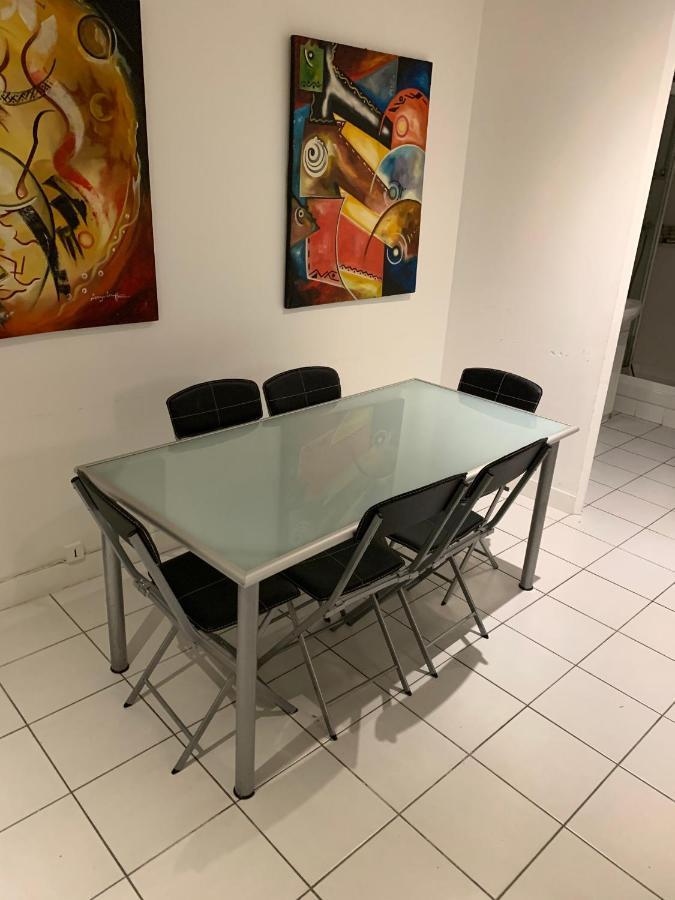 Triplex In Boulevard De Magenta By Guestready Lejlighed Paris Eksteriør billede